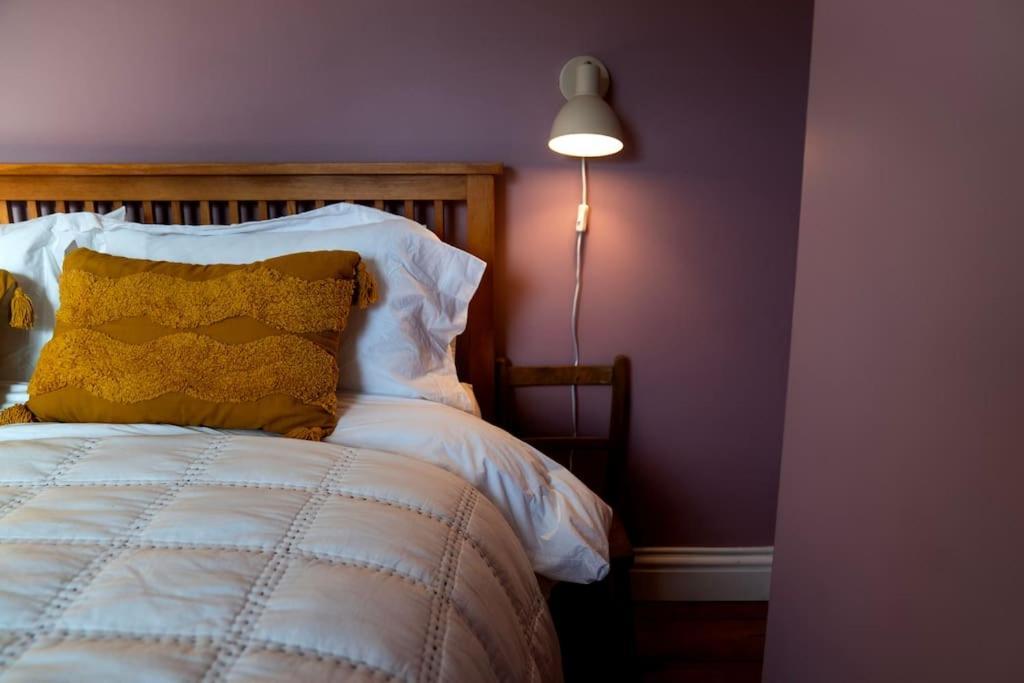 Northdene Cottage - Cosy Old Fisherman'S Cottage Two Mins From Sea - Free Parking - Wood Burning Stove - Roll Top Bath - Dog Friendly Deal Exterior photo