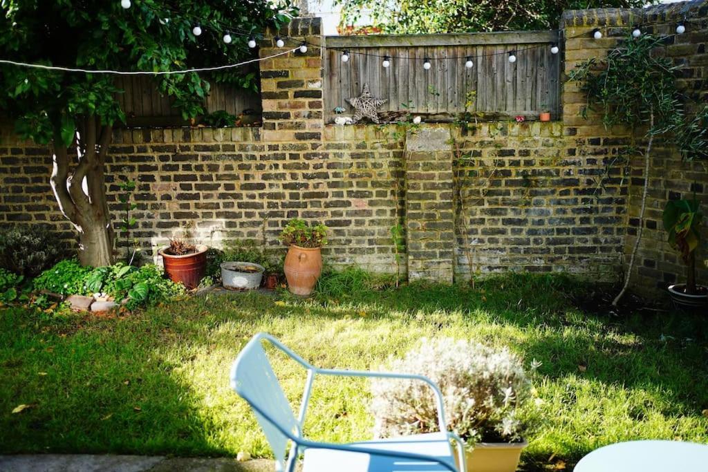 Northdene Cottage - Cosy Old Fisherman'S Cottage Two Mins From Sea - Free Parking - Wood Burning Stove - Roll Top Bath - Dog Friendly Deal Exterior photo